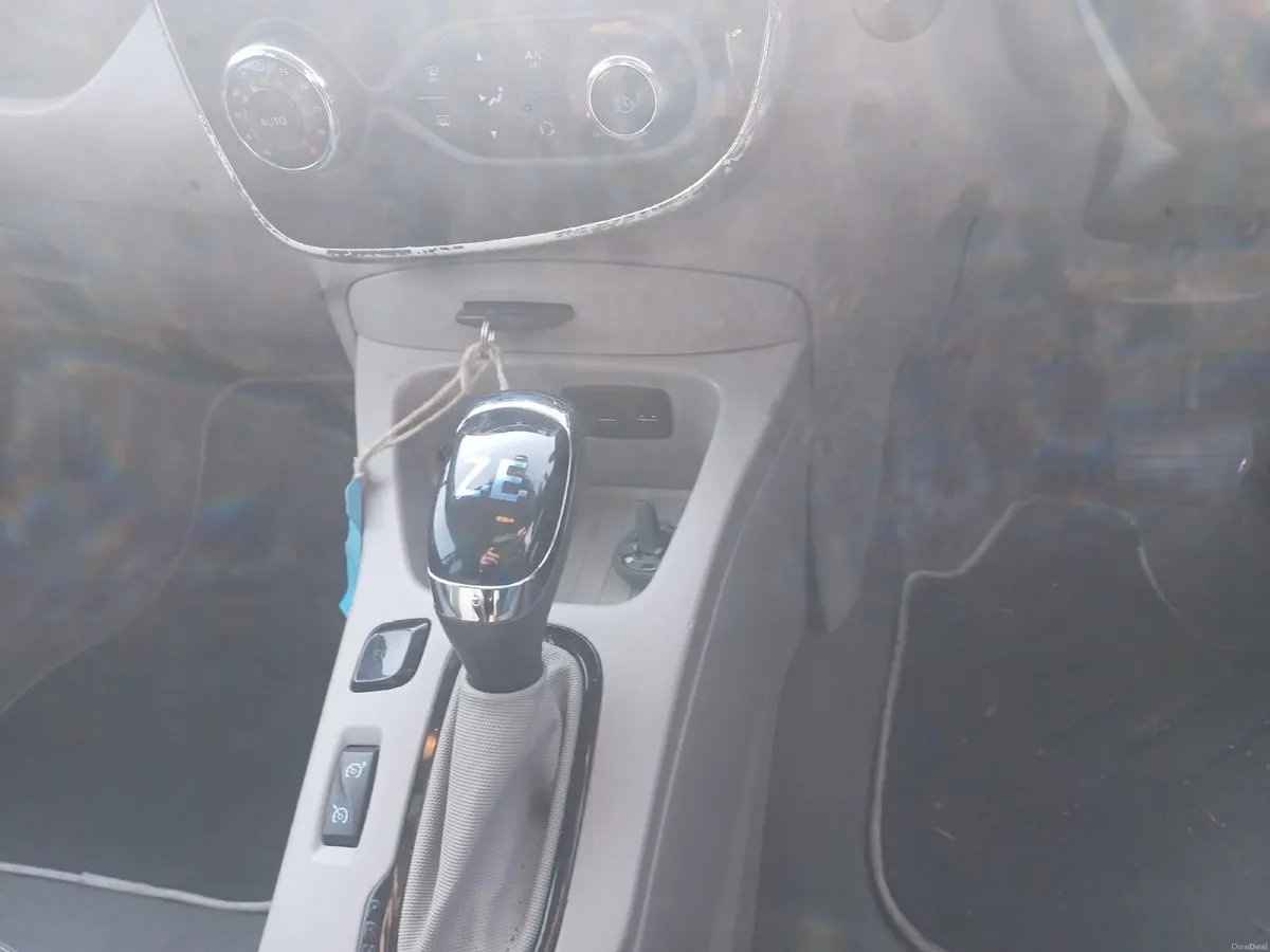 Renault Zoe 2016 - Image 5
