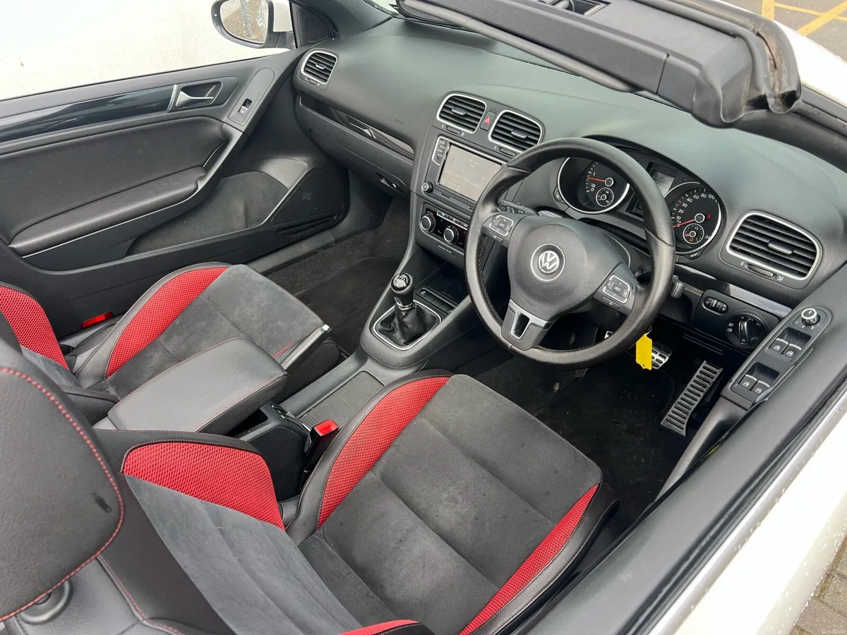 VW golf convertible NCT 11/26 - Image 3