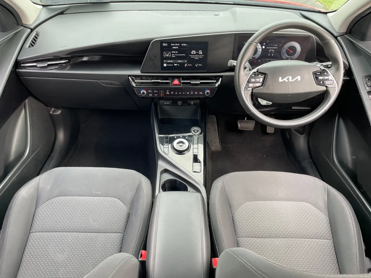 65KWH - ELECTRIC - APPLE PLAY - 120TAX - AUTO - Image 3