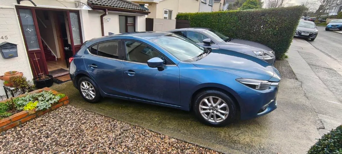 Mazda 3 2018 - Image 3