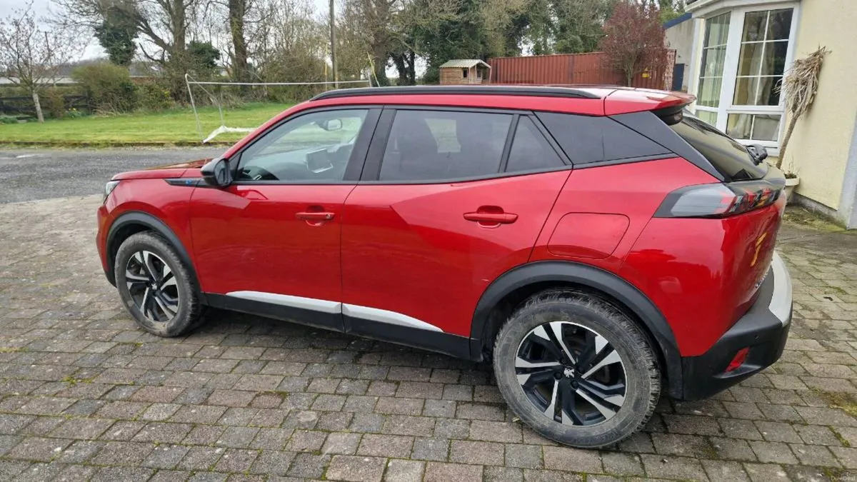 Peugeot e2008 - Image 3