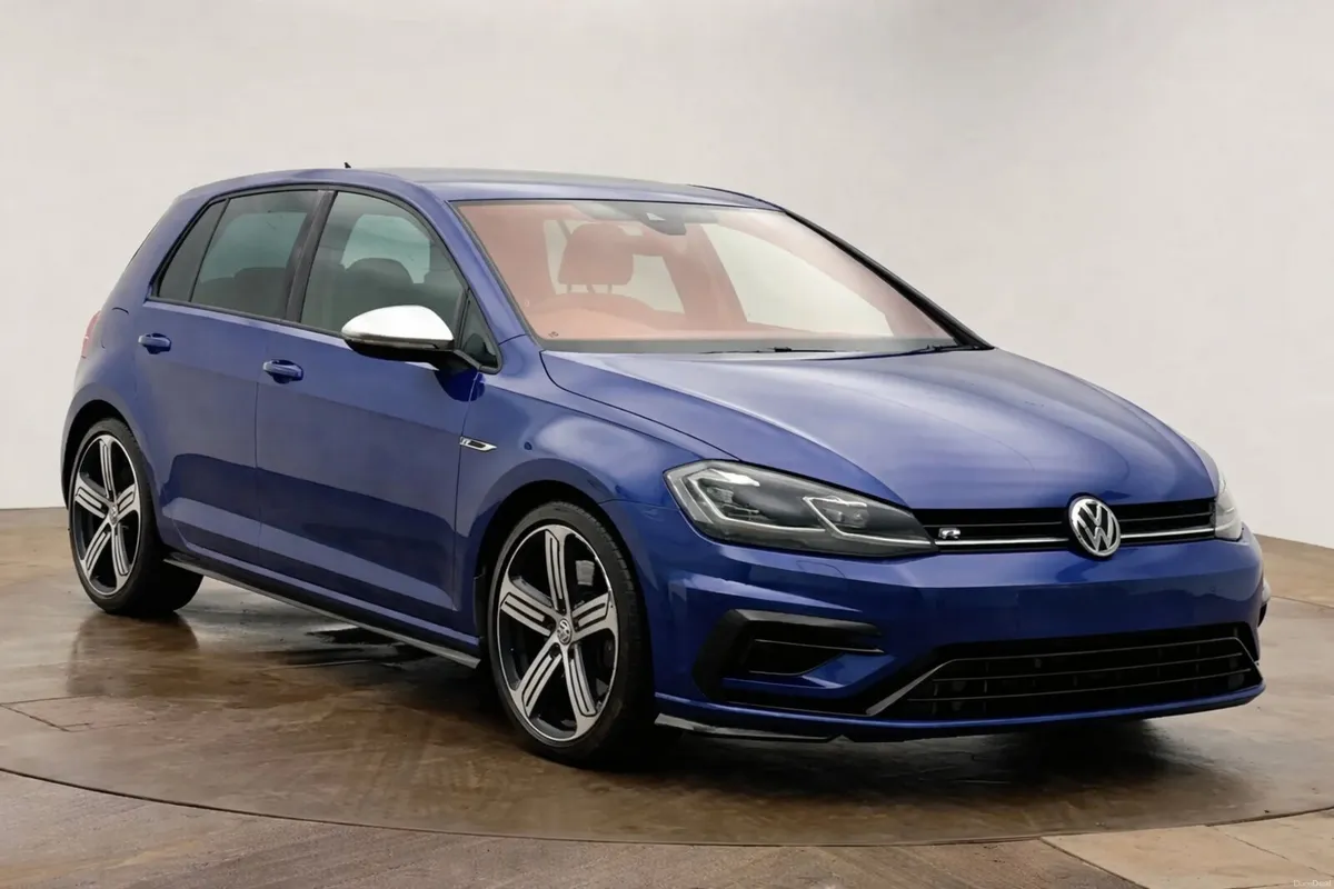 VOLKSWAGEN GOLF 2.0 Golf R TSi 4Motion Semi-Auto