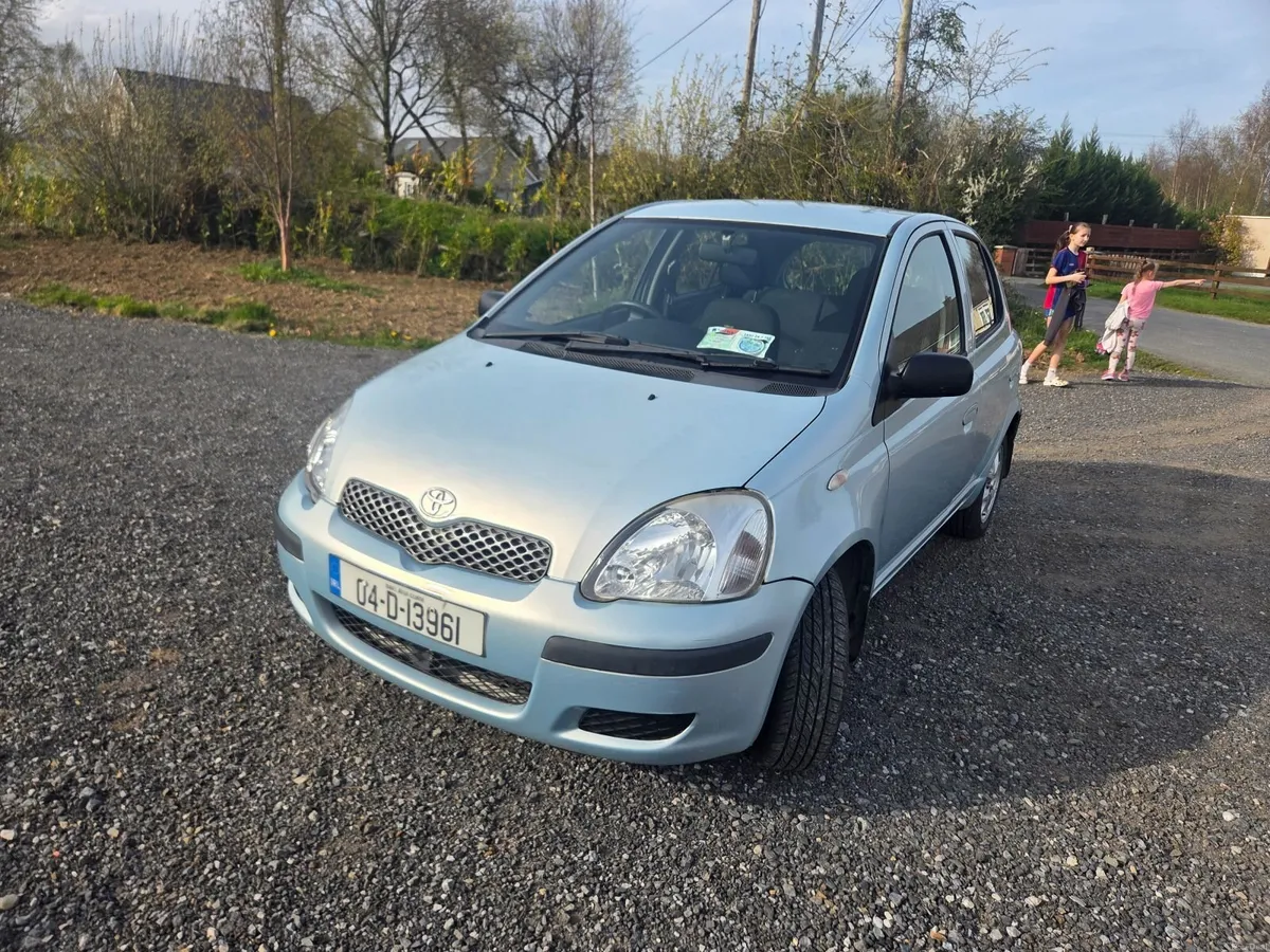 Toyota Yaris 2004 - Image 1