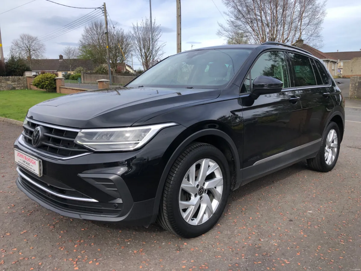 2023 Volkswagen Tiguan 2.0 TDI Life 150 BHP - Image 4