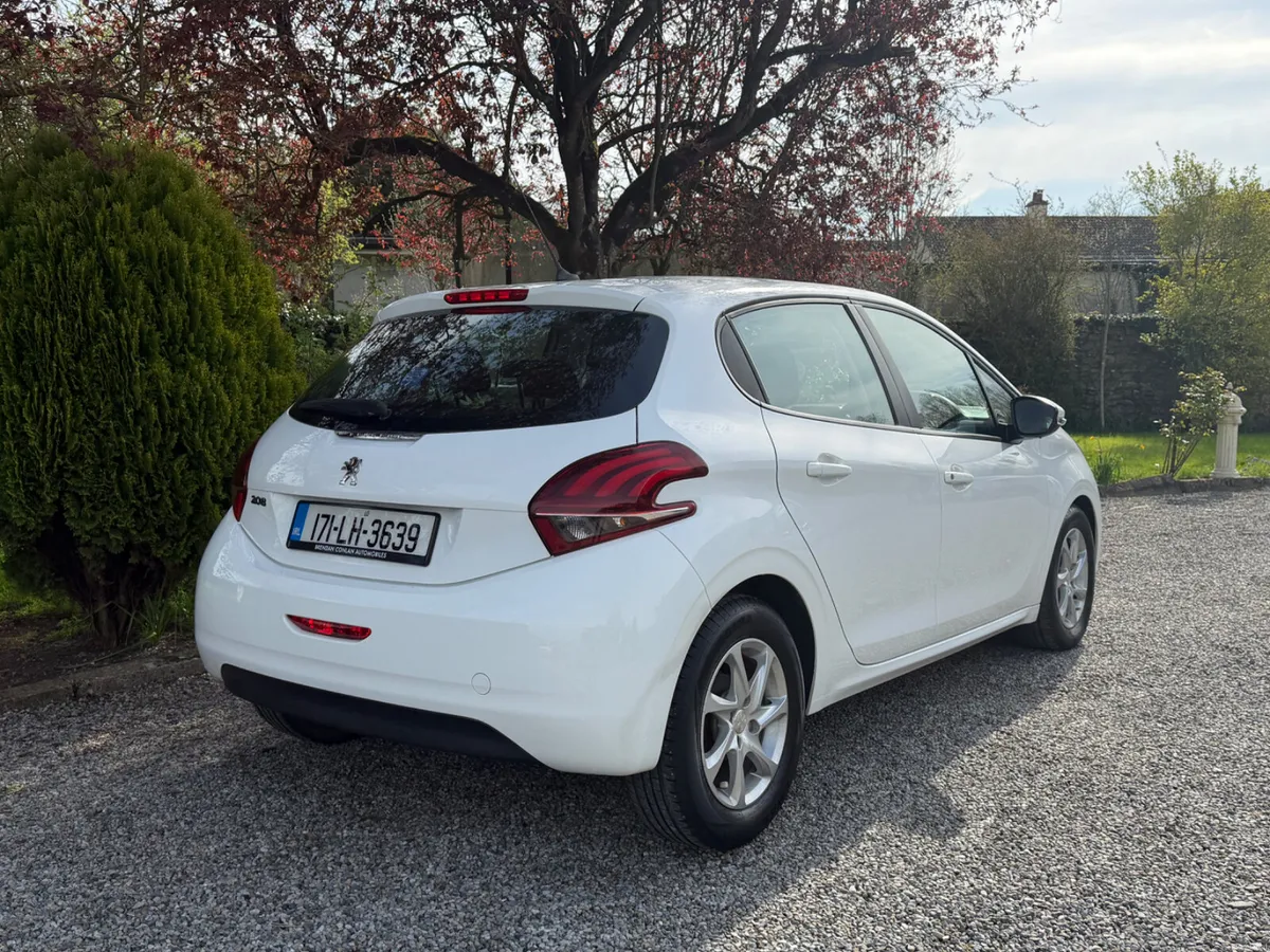 Peugeot 208 1 owner - Image 4