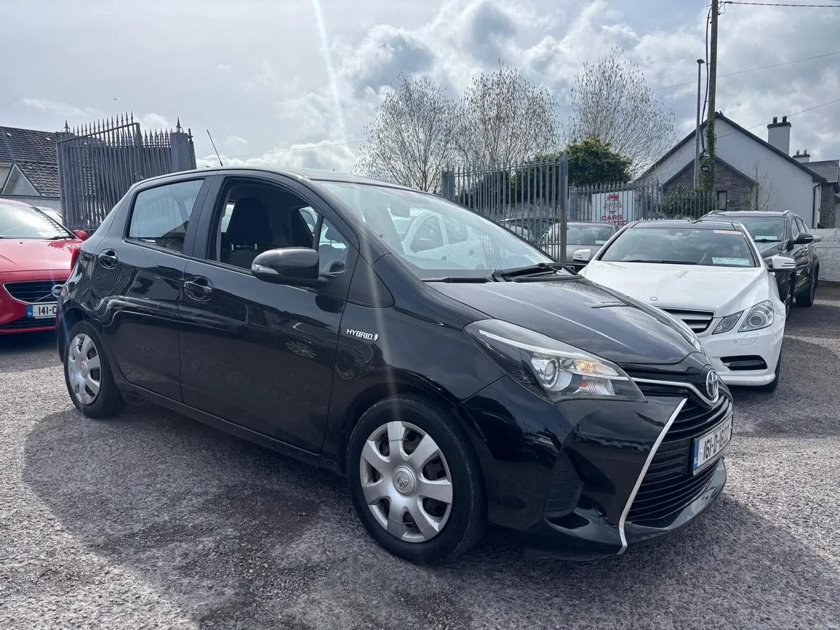 Toyota Yaris 2016  HYBRID  AUTOMATIC  IRISH  CAR - Image 1