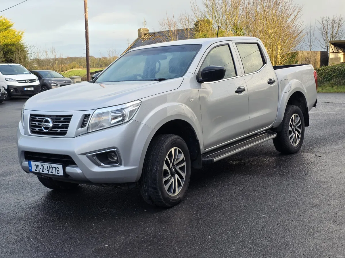 2021 Nissan Navara - Image 1