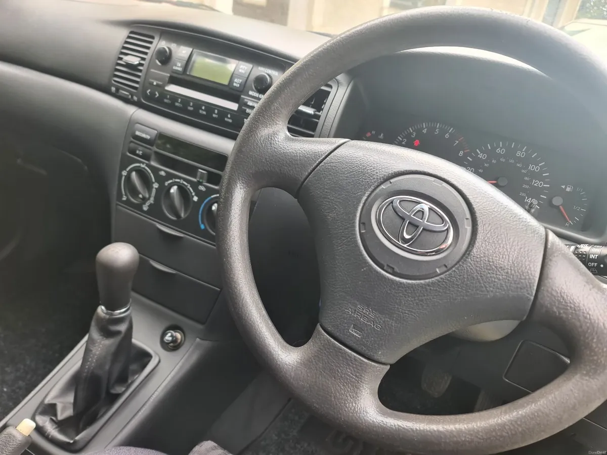 Toyota Corolla 2004 - Image 4
