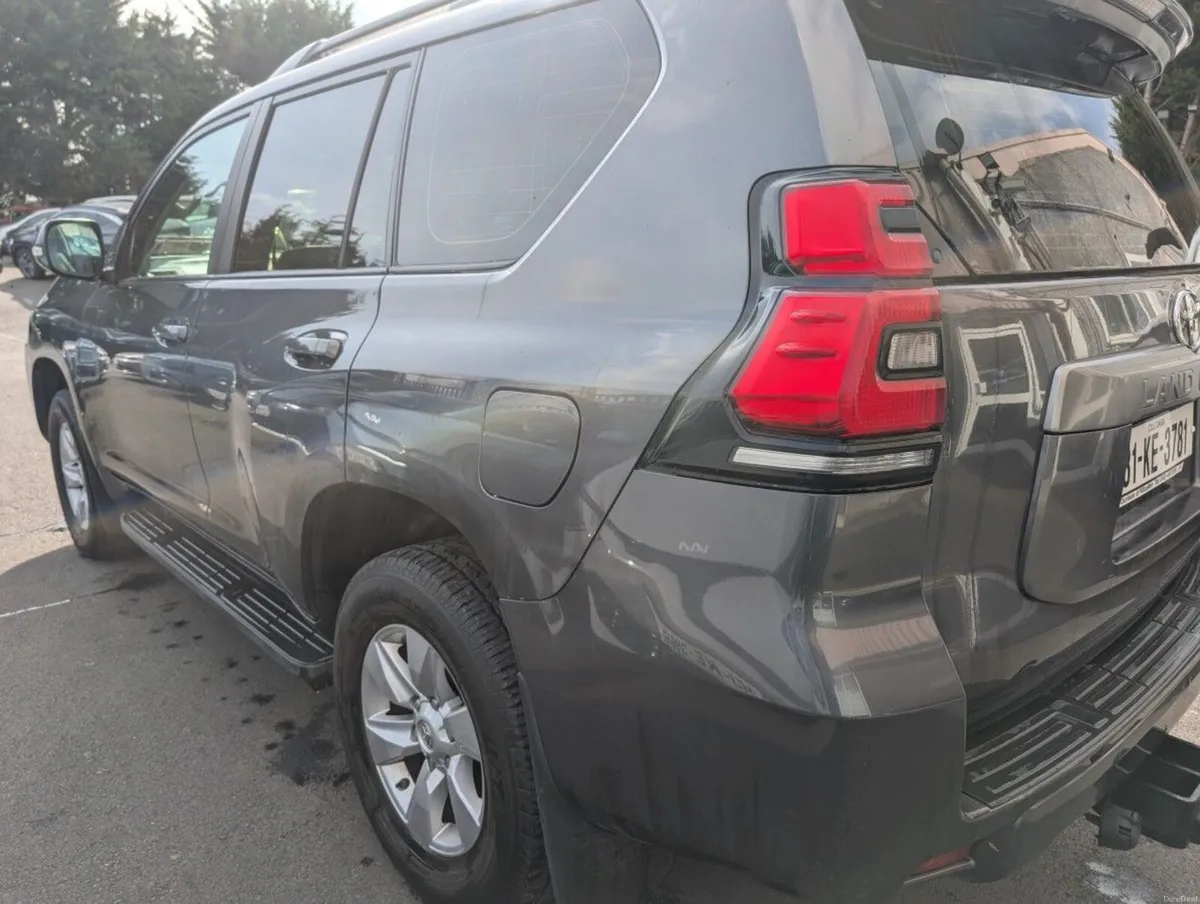 Toyota Land Cruiser LANDCRUISER LWB BUSINESS - Image 2