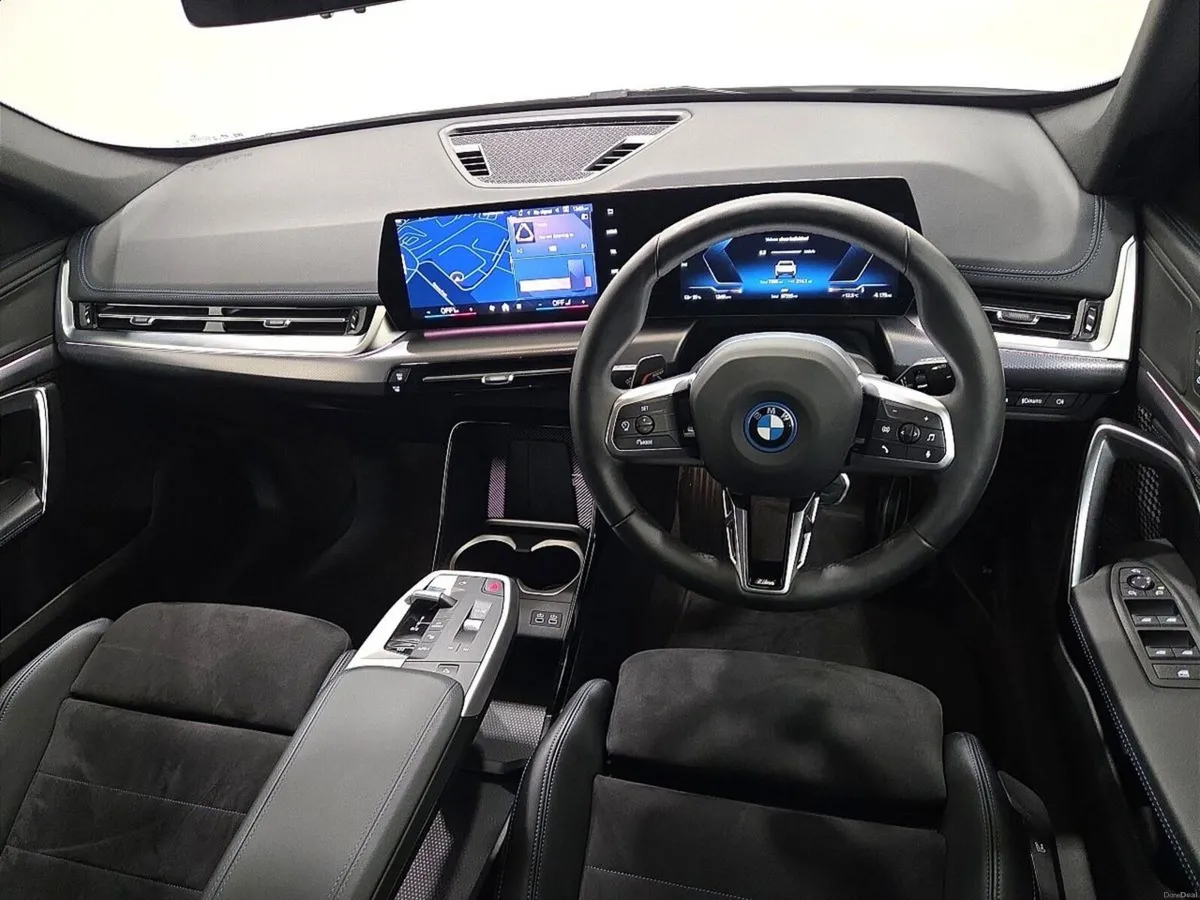 BMW iX1 eDrive20 M Sport - Image 6