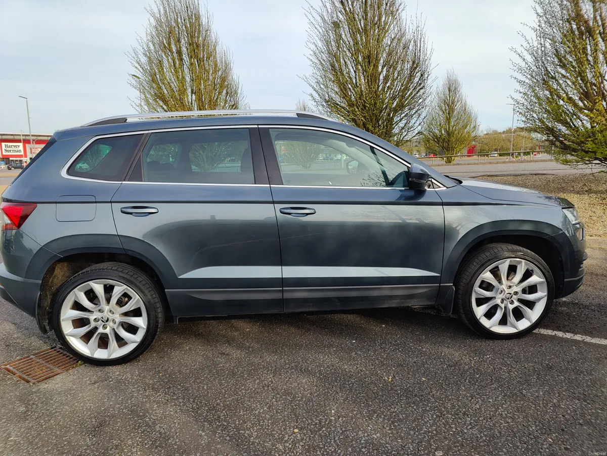 Skoda Karoq 2021 Automatic 2L diesel - Image 3