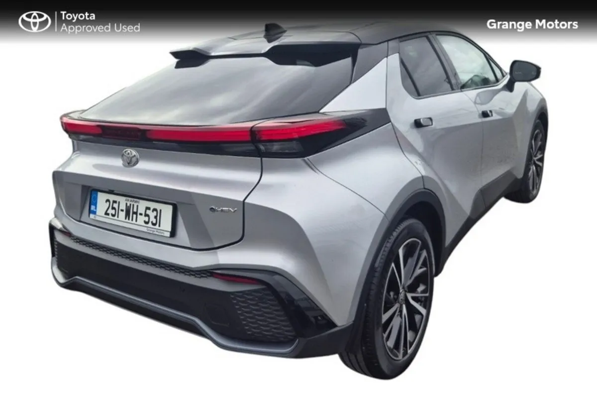 Toyota C-HR 1.8 HYBRID SOL 5DR - Image 3