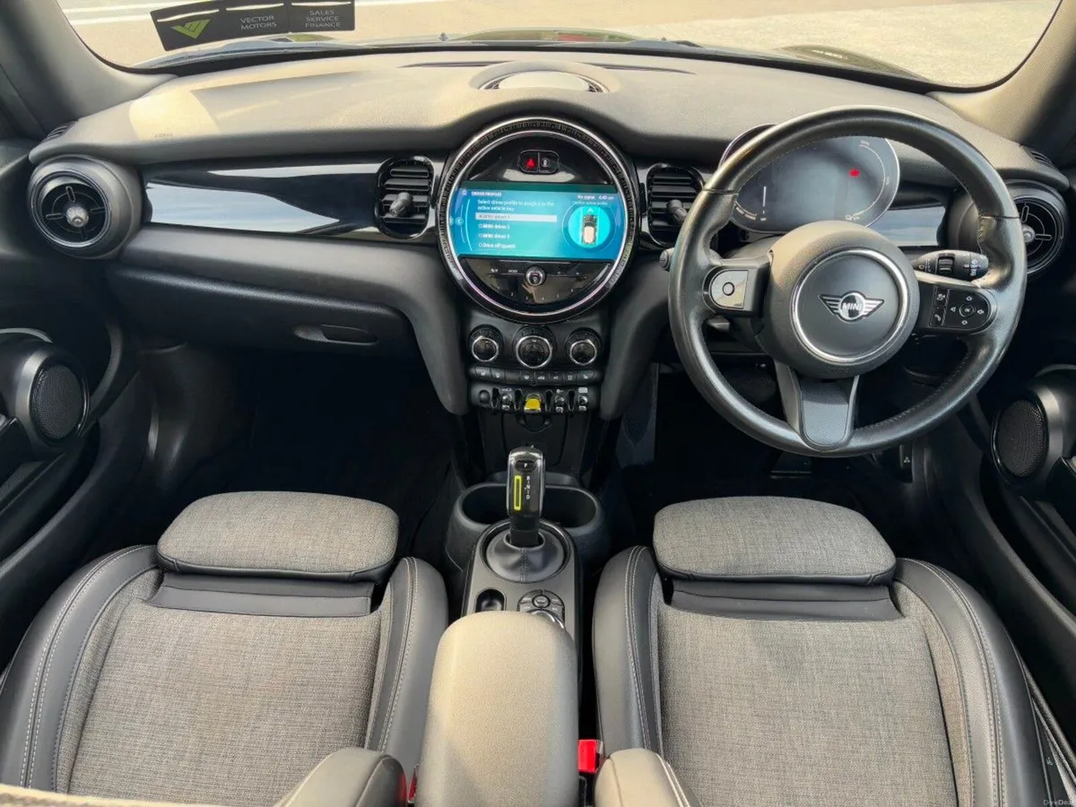 Mini Cooper ELECTRIC LEVEL 2 HALF LEATHER SEATS - Image 2