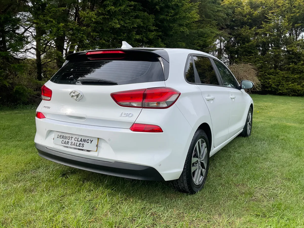 2017 Hyundai i30 SE 1.6 CRDI  **72K Miles!** - Image 6