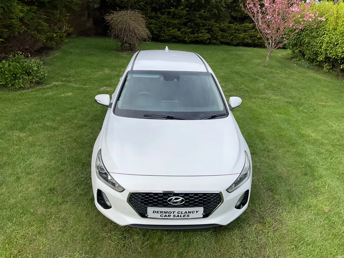 2017 Hyundai i30 SE 1.6 CRDI  **72K Miles!** - Image 2