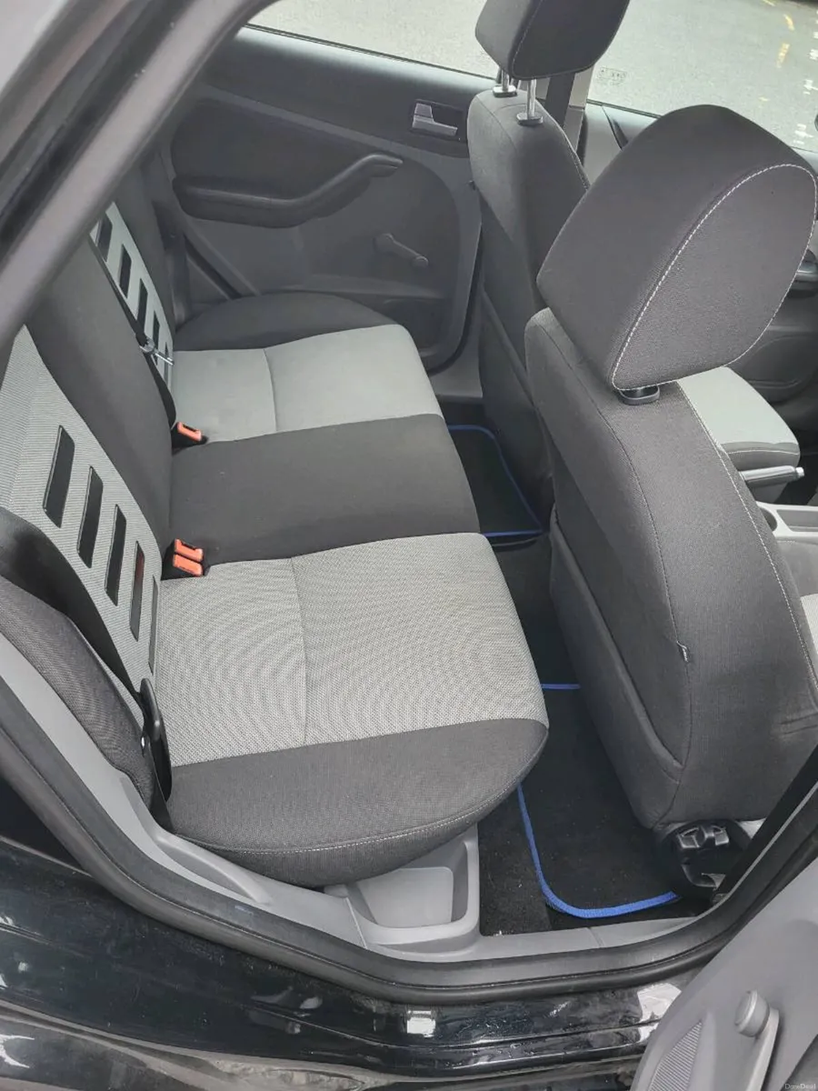 Ford Focus - Image 4