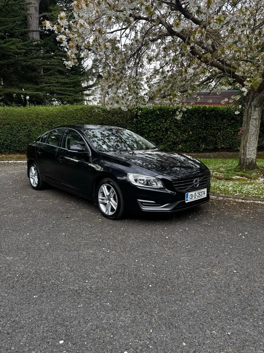 Volvo s60 D5(2.4L) - Image 1