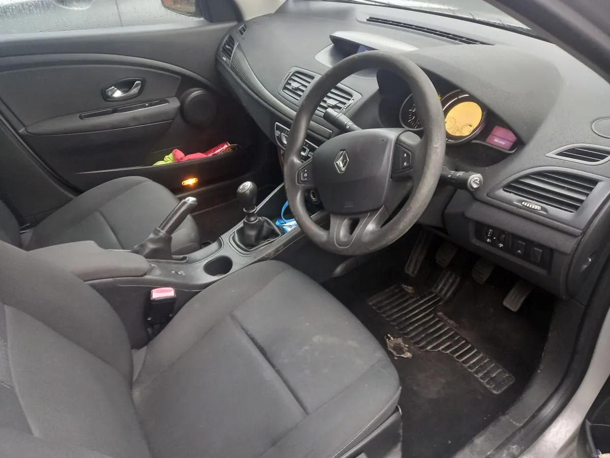 Renault Fluence 2012 - Image 2