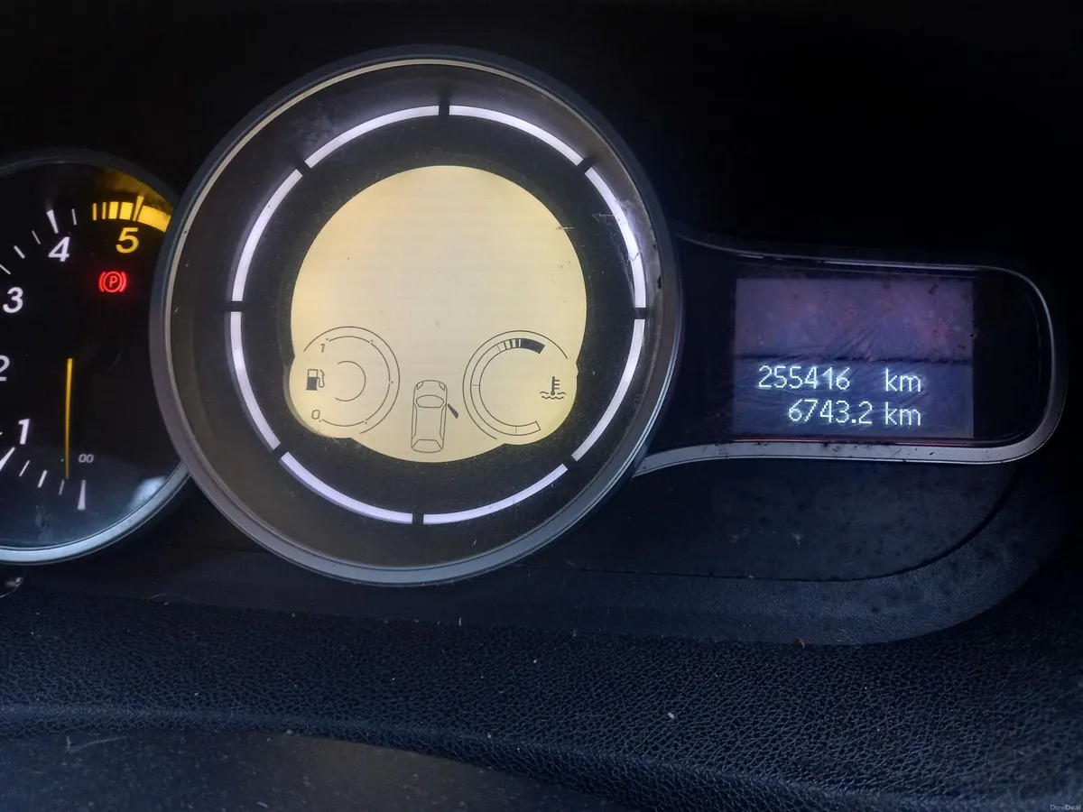 Renault Fluence 2012 - Image 4