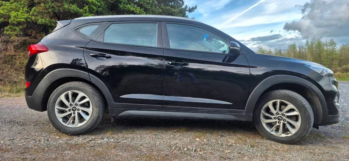 2016 Hyundai Tucson URGENT SALE - Image 3