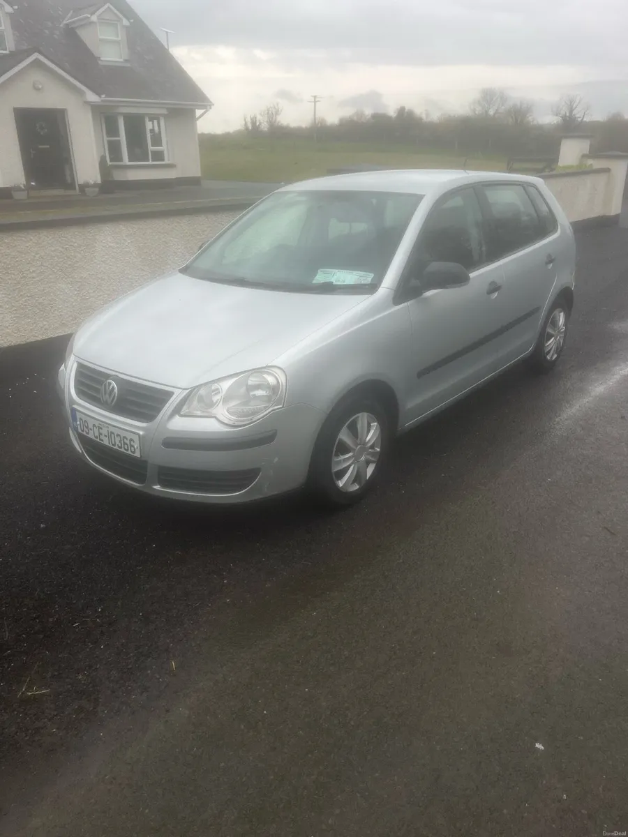 Volkswagen polo 1.2 petrol 2009 December 26 test - Image 1