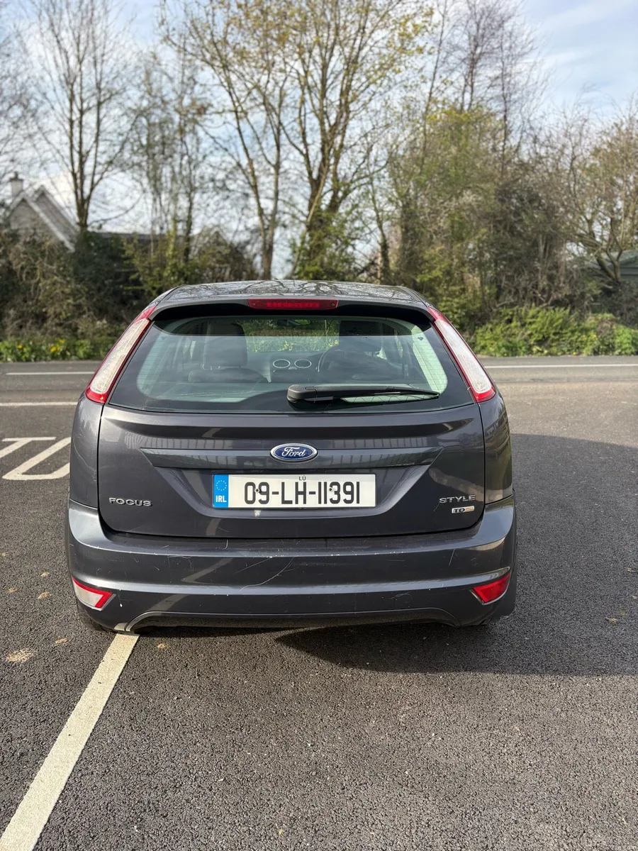 Ford Focus  NEW NCT 04/27 TAX 12/26 LOW MILEAGE!! - Image 4