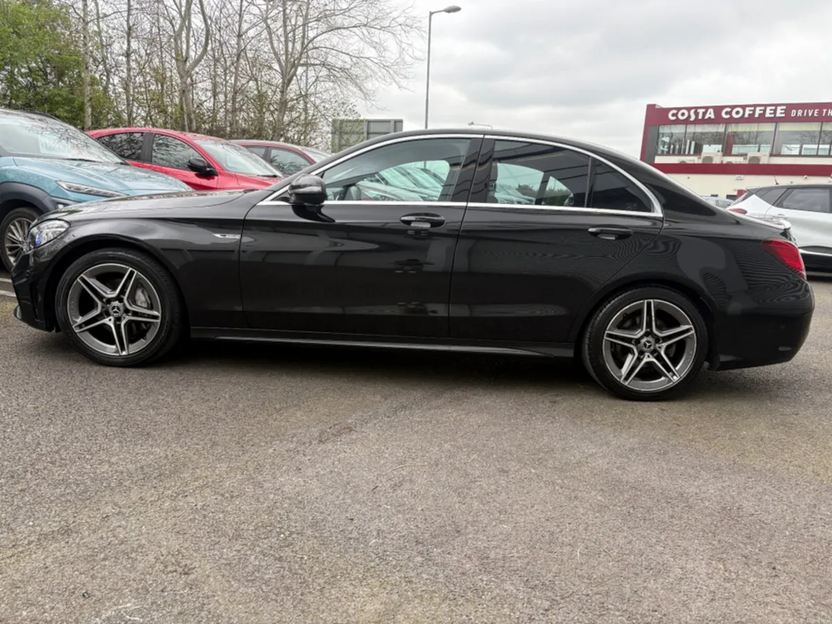 Mercedes-Benz C-Class C220 2.0 DIESEL AMG LINE PRE - Image 4