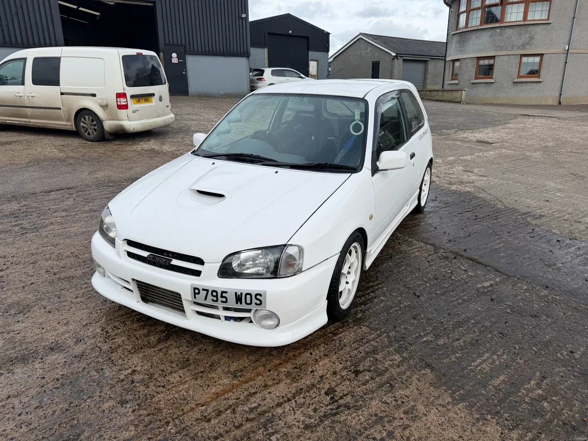 1996 Toyota starlet glanza - Image 4