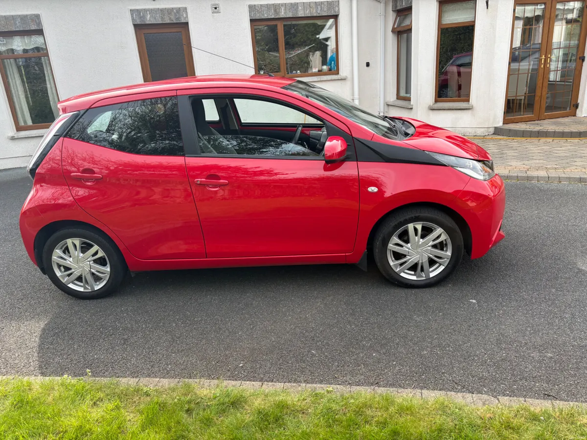 172-Toyota Aygo-X-Play 1.0-5Door - Image 4