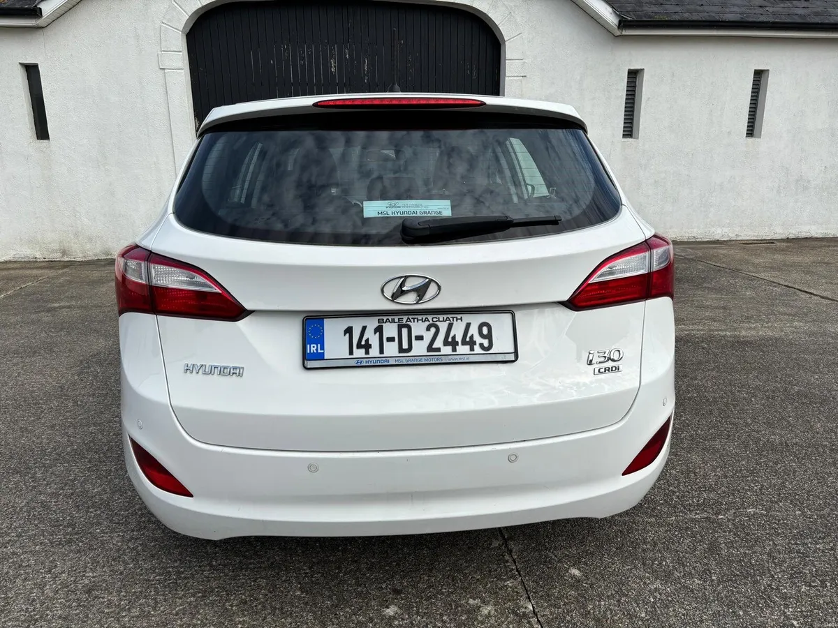 Hyundai i30 Tourer Deluxe   1.6D 2014 - Image 4