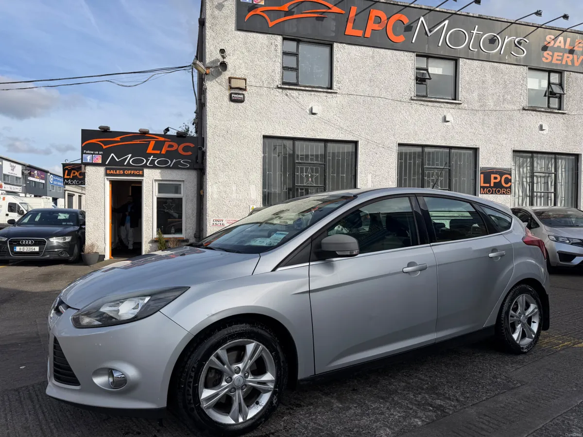 Ford Focus 2012 - Image 1