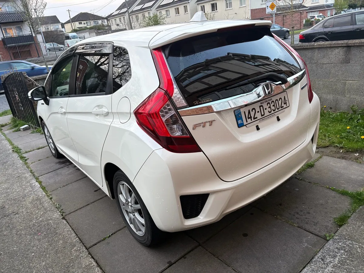 Honda Fit Hybrid - Low mileage - AA/Apple Carplay - Image 3