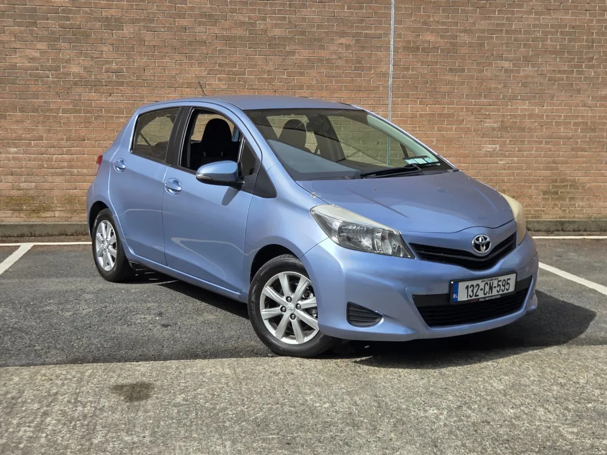 Toyota Yaris 2013 - Image 2