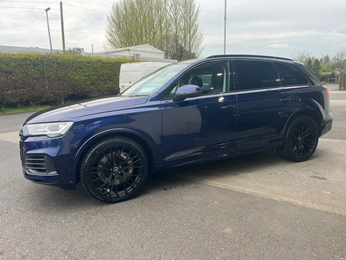 Audi Q7 2022***Black edt styling*** - Image 6