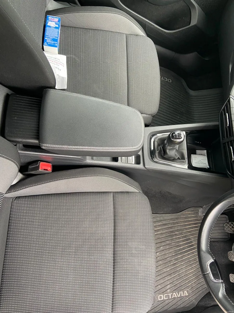 Skoda Octavia 122,600km - Image 4