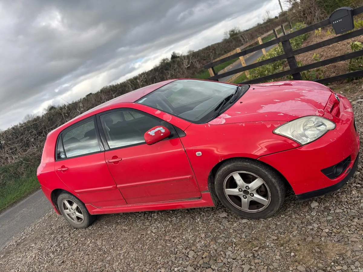 Toyota Corolla - Image 2