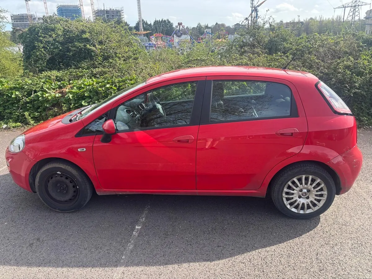 Fiat Punto 2014 1.2 Petrol NCT 02/27 Tax 05/26 - Image 3