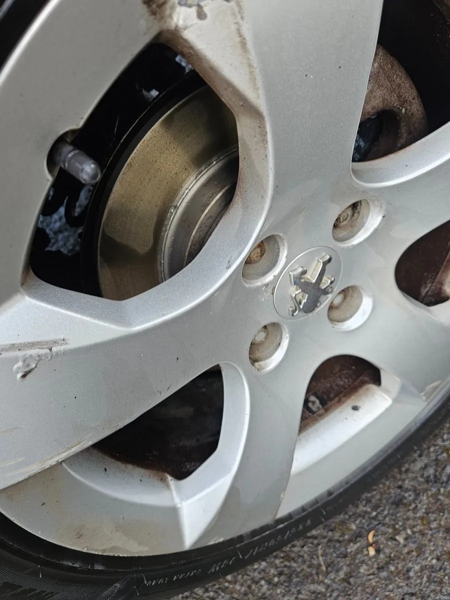 Peugeot 3008 2012 - Image 1