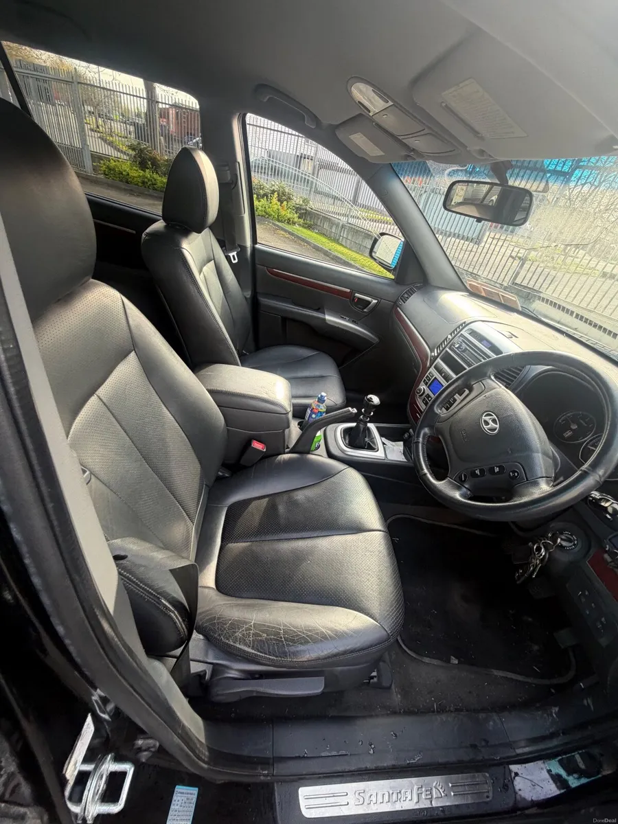 Hyundai Santa Fe (NEW NCT) 7 Seater - Image 3