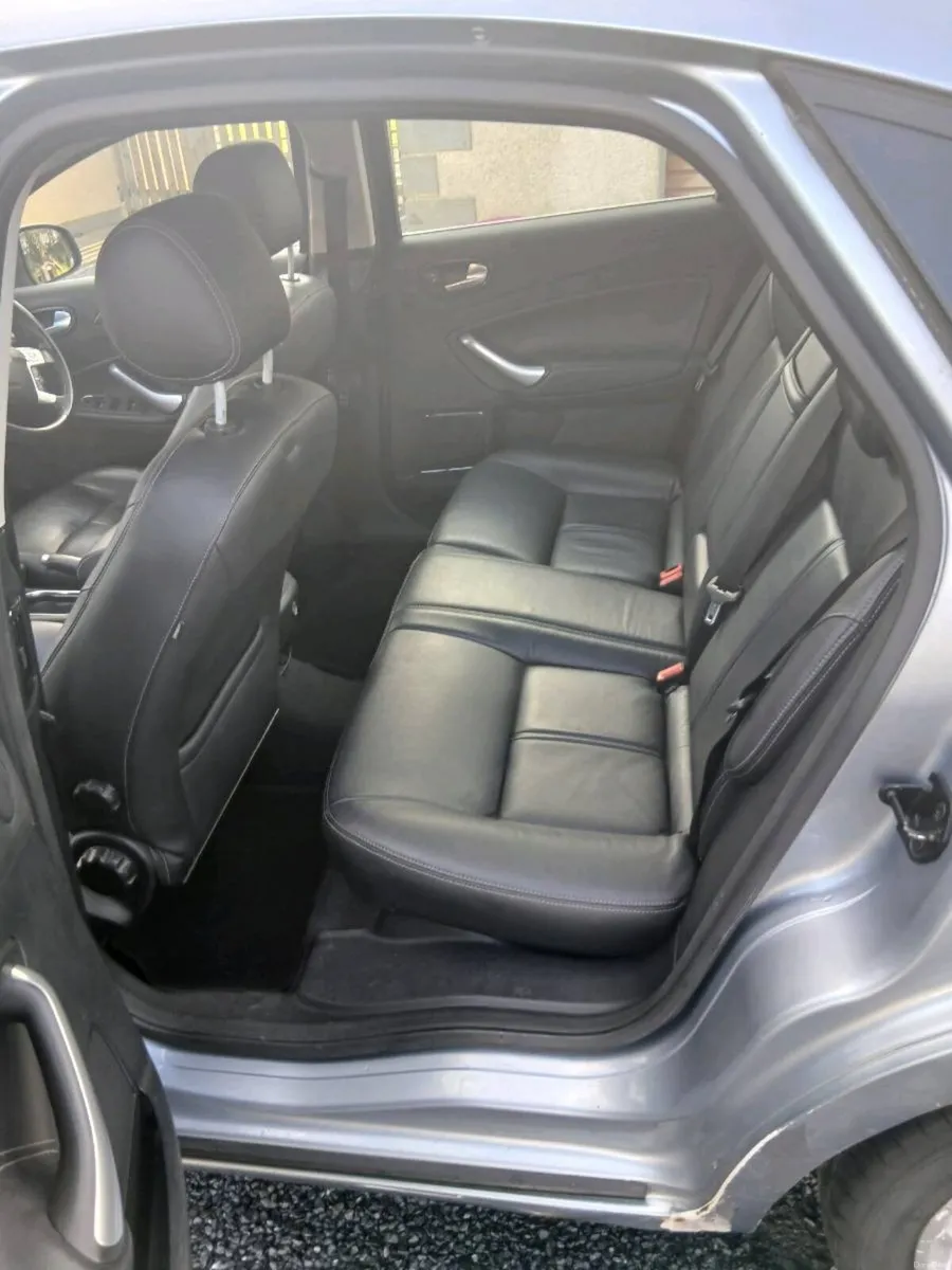 Ford mondeo - Image 4
