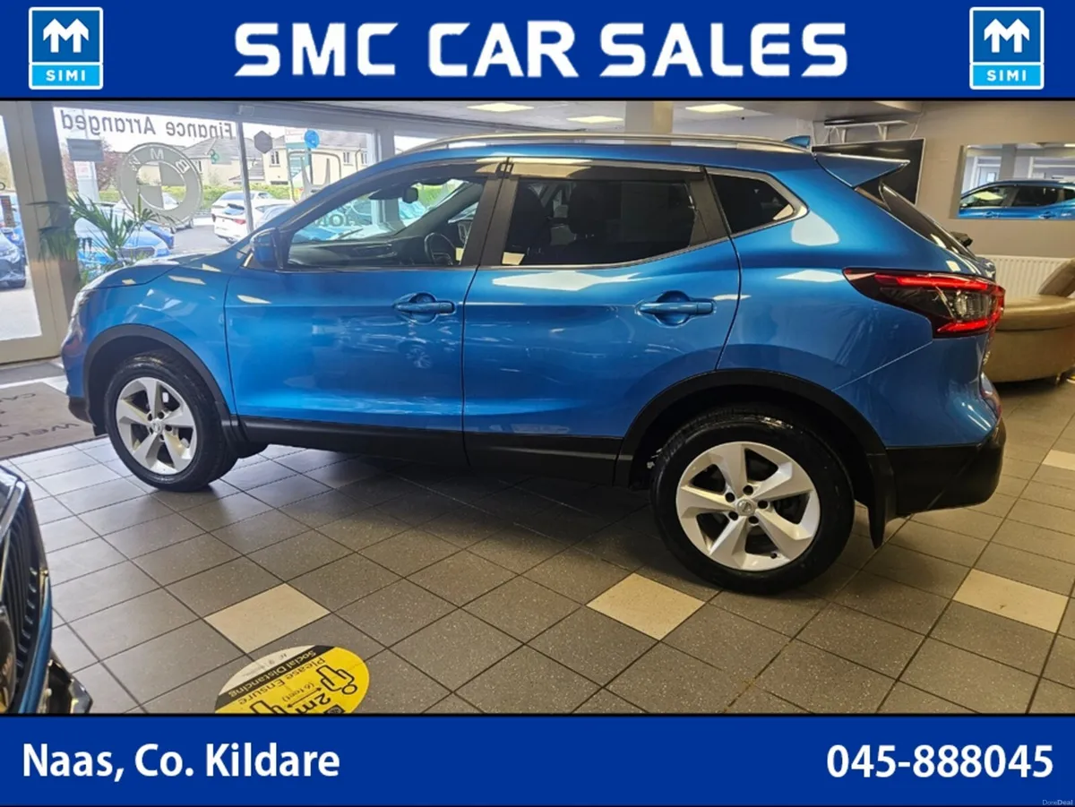 Nissan Qashqai 1.5 DSL SV SS 18 4DR - Image 4