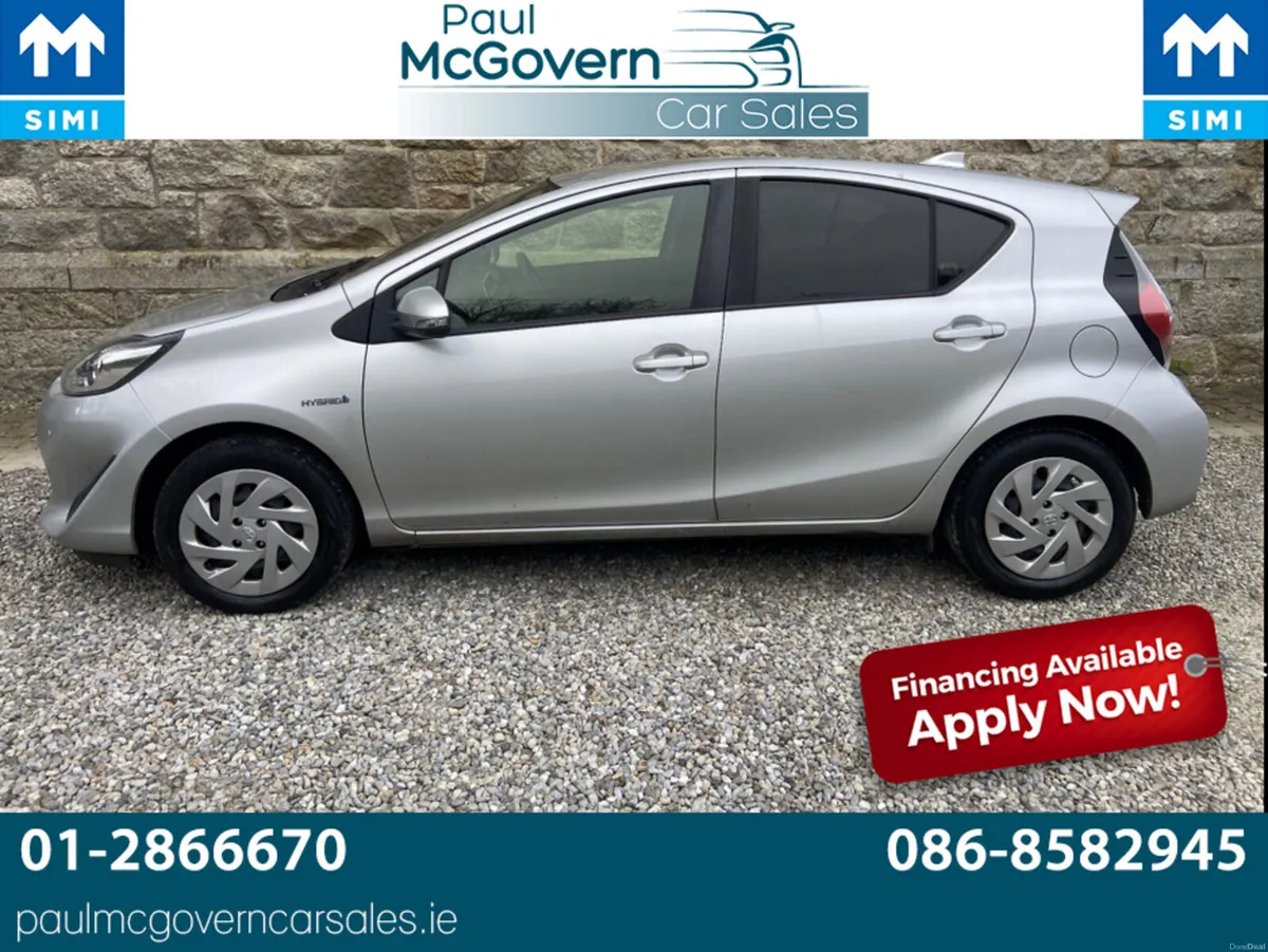 Toyota Aqua DAA-NHP10 5DR AUTO - Image 4