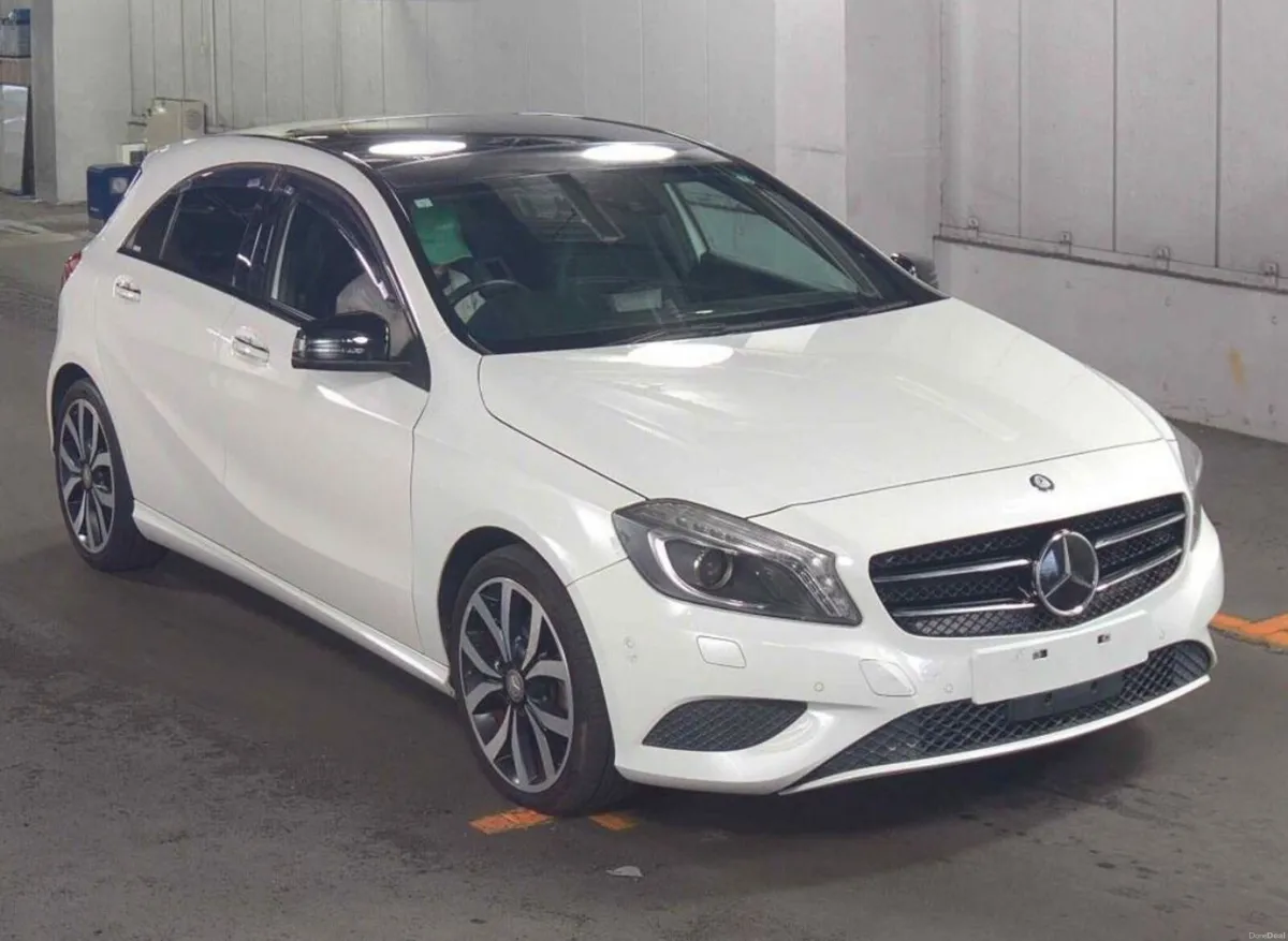2015 Mercedes A180 - Sunroof + Leather seats! - Image 1