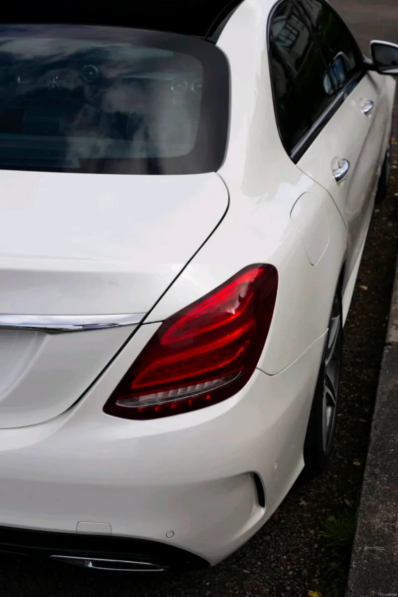 2016 Mercedes Benz C220d AMG Line Premium - Image 2