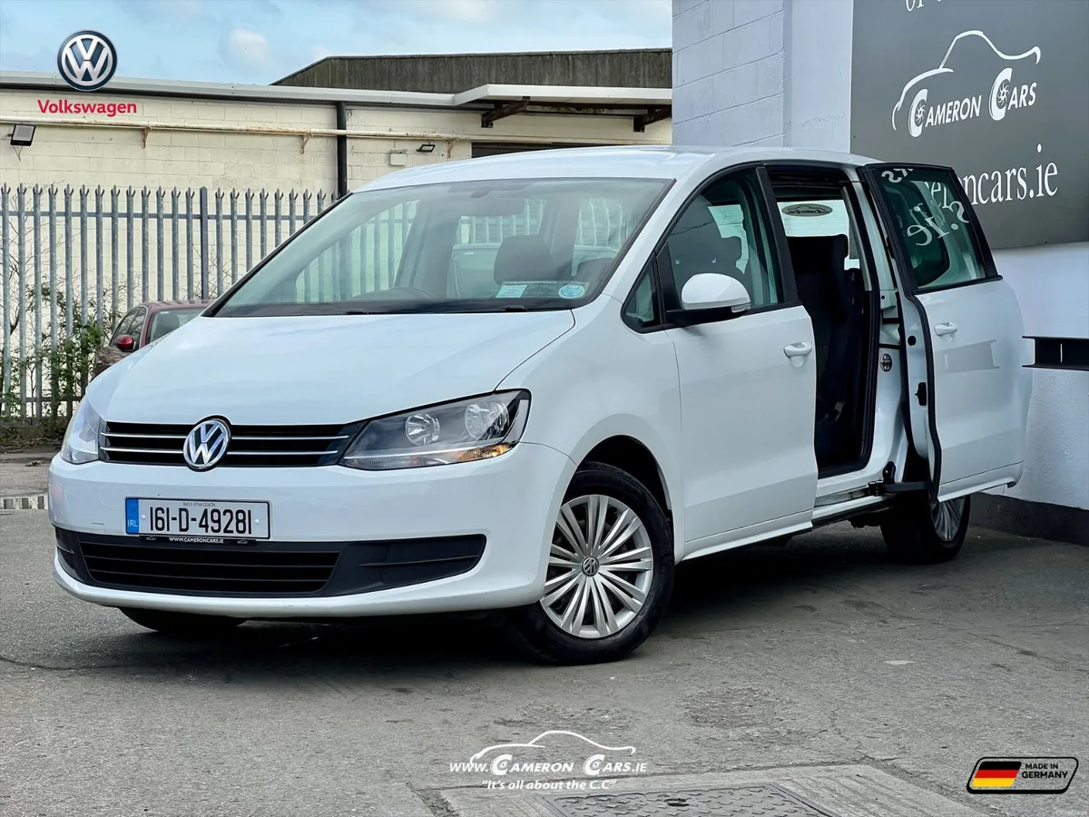 VOLKSWAGEN SHARAN 2.0TDI AUTOMATIC BOOSTER SEATS - Image 2