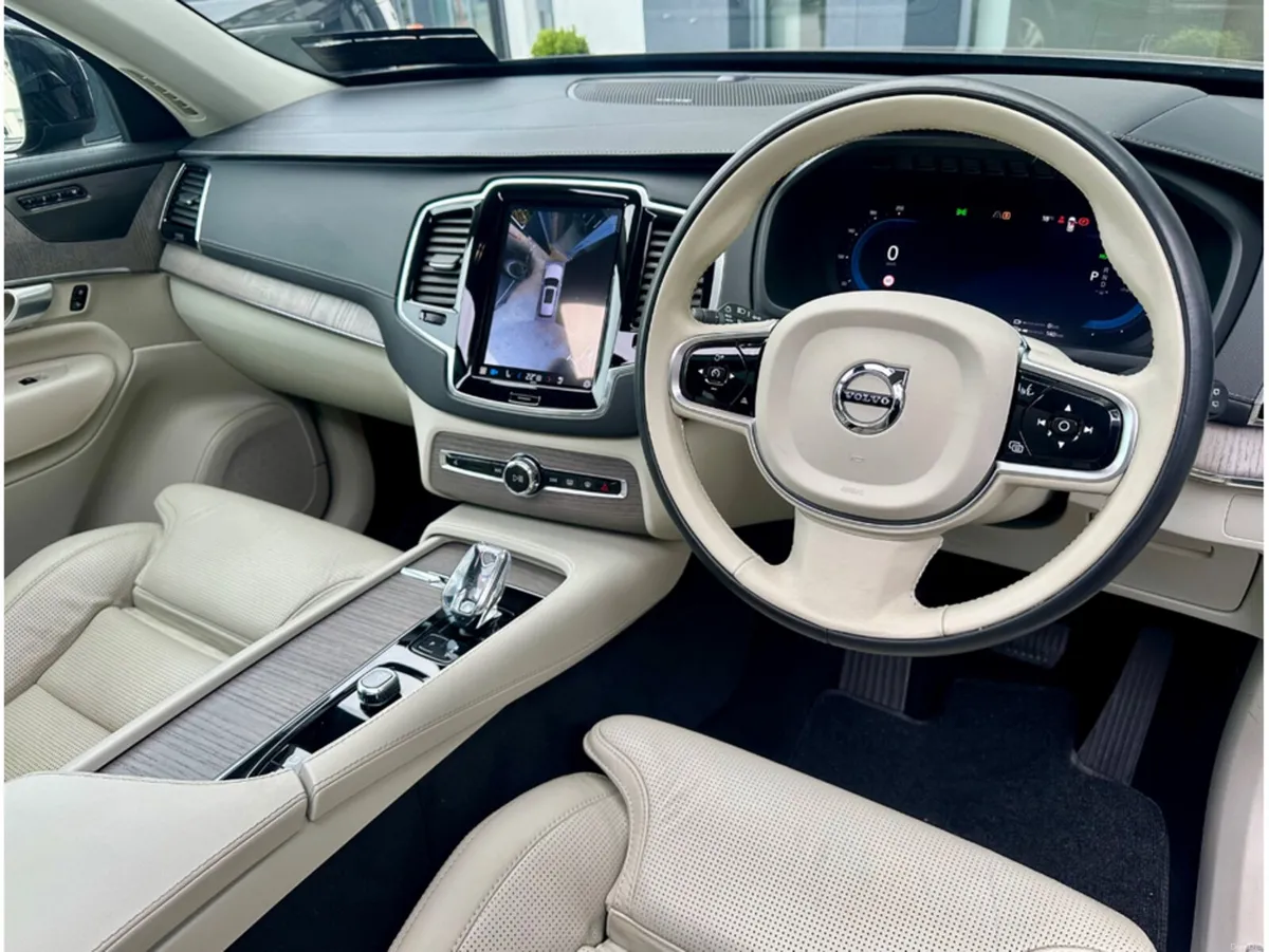 Volvo XC90 *COMING SOON* T8 PHEV PLUS DARK AWD 5DR - Image 3