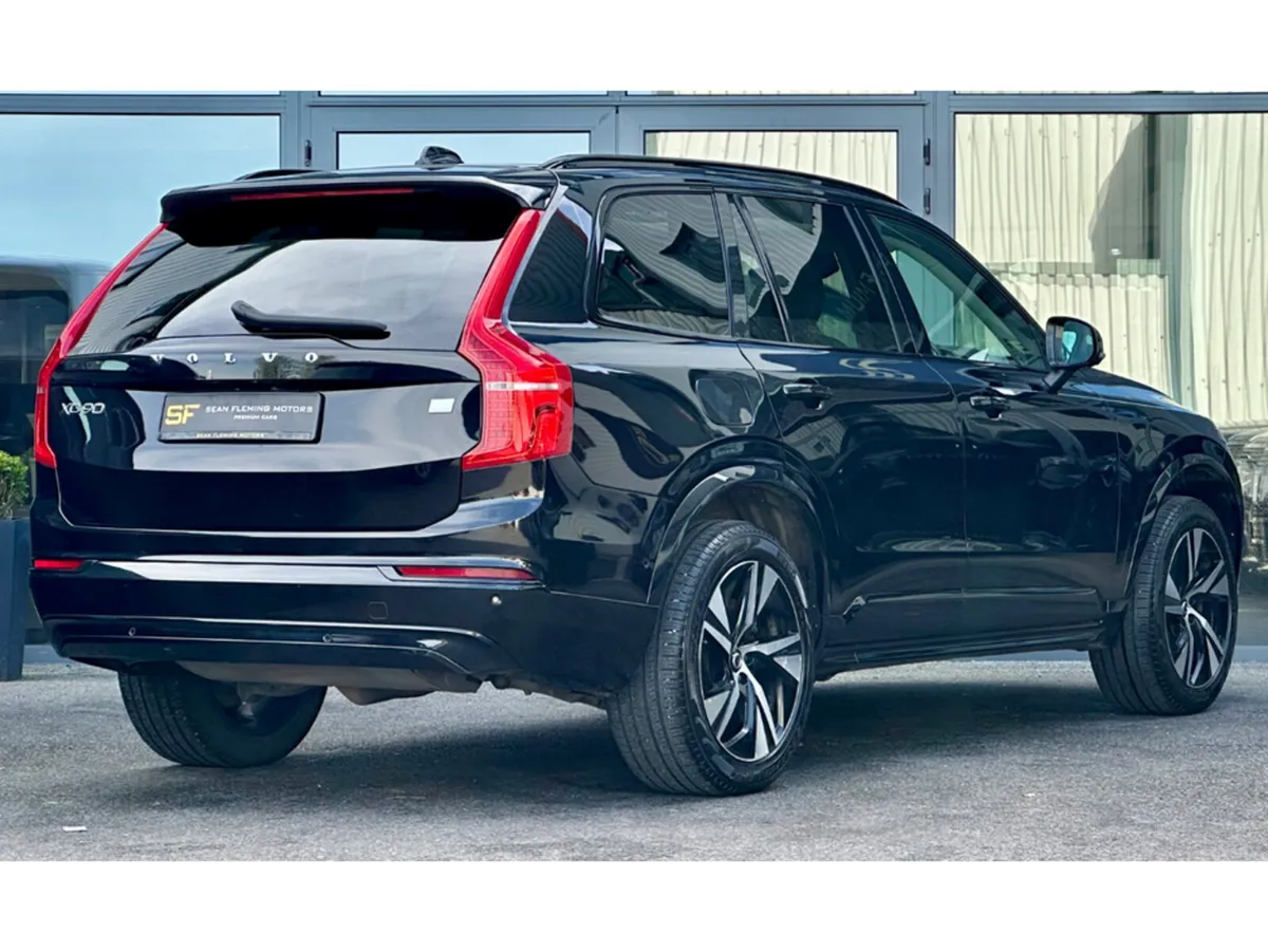 Volvo XC90 T8 PHEV PLUS DARK AWD 5DR AUTO - Image 3