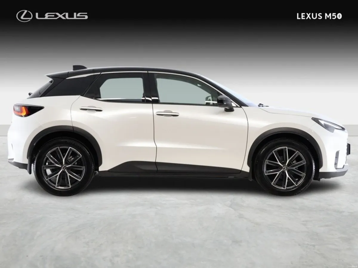 Lexus LBX Emotion - Image 3