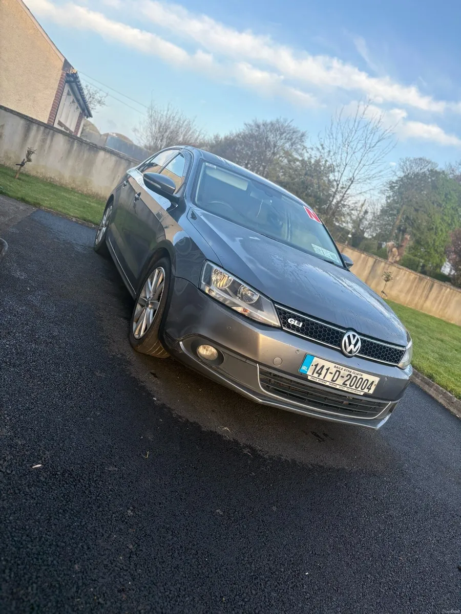 Volkswagen Jetta - Image 2