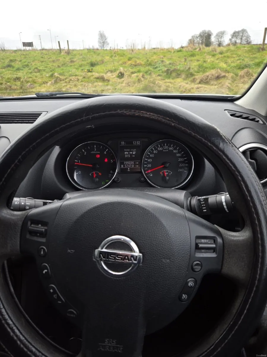 Nissan Qashqai+2 2012 - Image 2